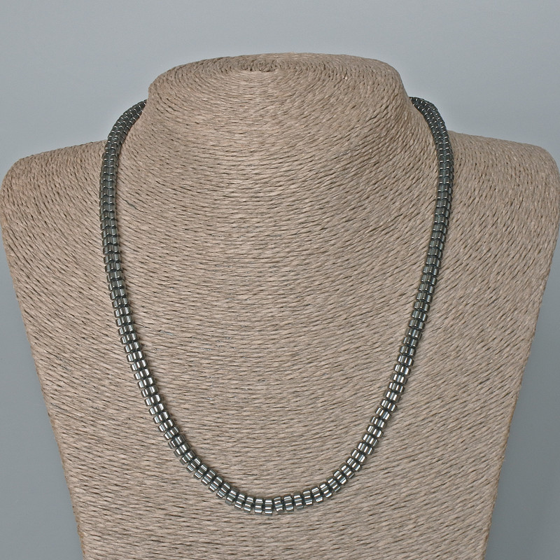 Collar de hematita Flor, diámetro 6×3 mm ±, longitud 50 cm ±