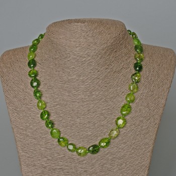 Collar de cristal verde (teñido a diopsido cromado) facetado, diámetro 10×12 mm, longitud 49 cm