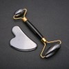 Set de masajeadores de hematita natural con rodillo (de aproximadamente 14 cm) + gua sha (5×8 cm ±), acabado en metal dorado