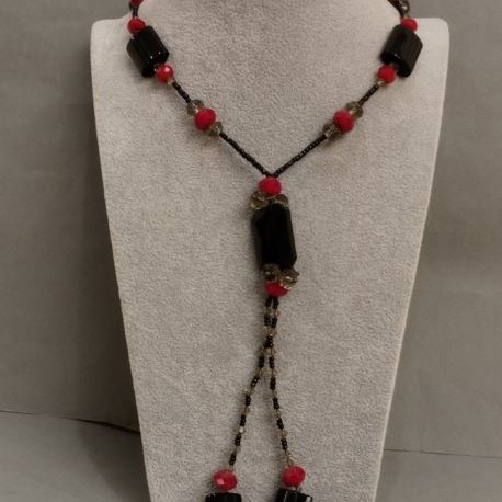 Collar de piedras y cuentas, longitud 70 cm+