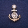 Liquidación: Broche de ancla con cuentas y strass, metal dorado 28×39 mm