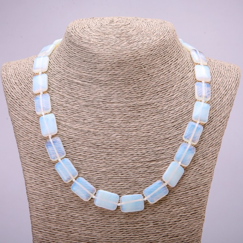 Collar de opalita sintética en forma rectangular, 13×18 mm, longitud 48 cm